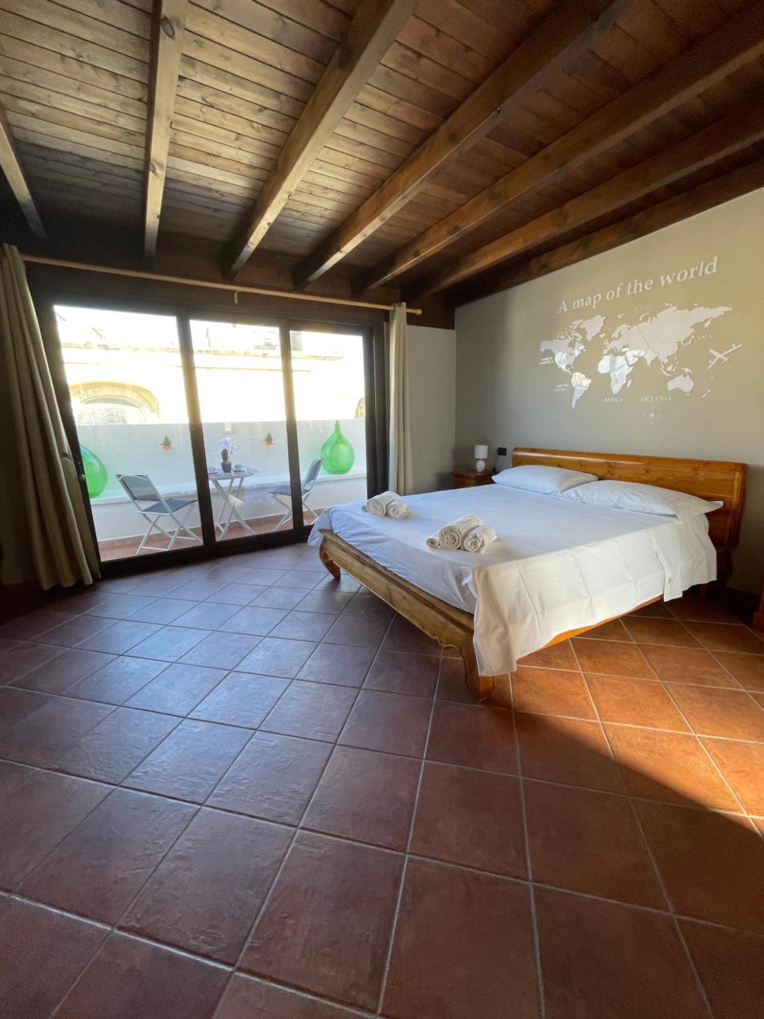 Wineexperience- Wine&Jacuzzi Suite Lecce Exterior foto
