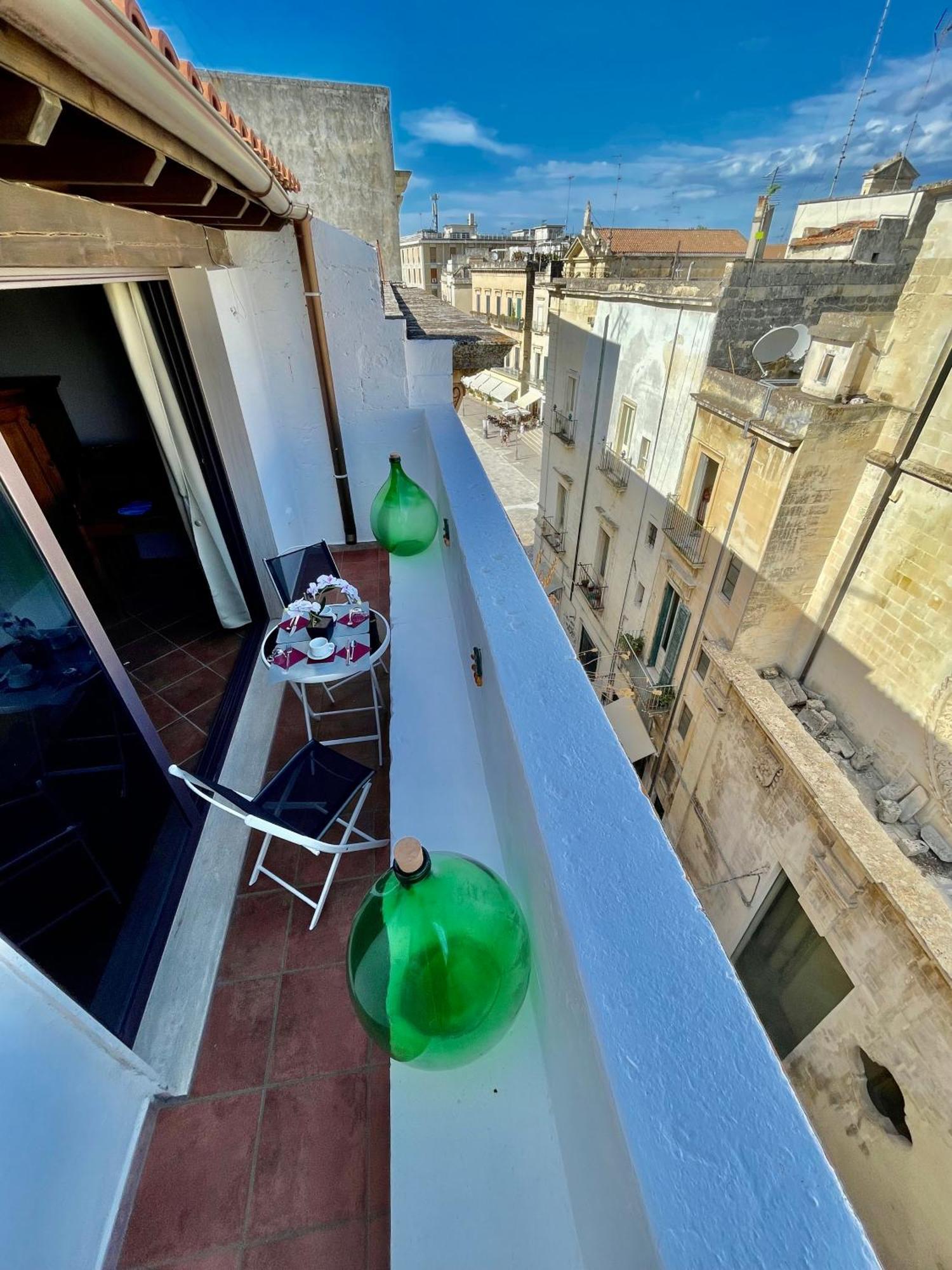 Wineexperience- Wine&Jacuzzi Suite Lecce Exterior foto